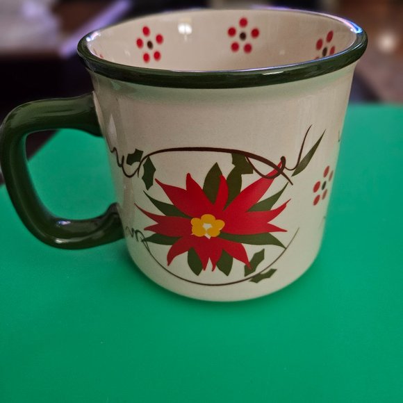 temtations holiday coffee tea hot chocolate mug with cardinals new w/box - Picture 1 of 8